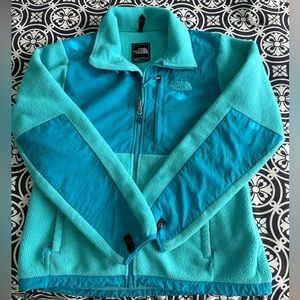 Women’s North Face jacket.  Two toned. Medium.
